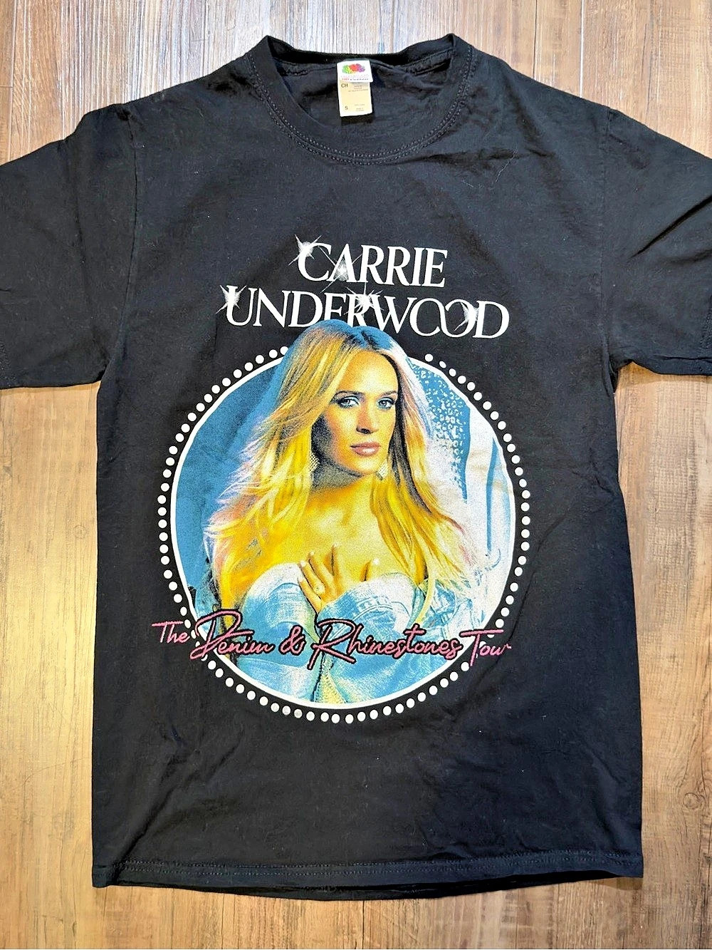 Carrie Underwood The Denim & Rhinestones Tour Concert T-Shirt Black & Blue Small